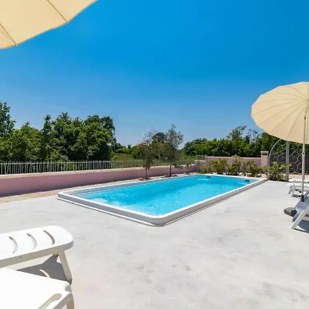 Mario By Interhome Holiday home Svetvincenat